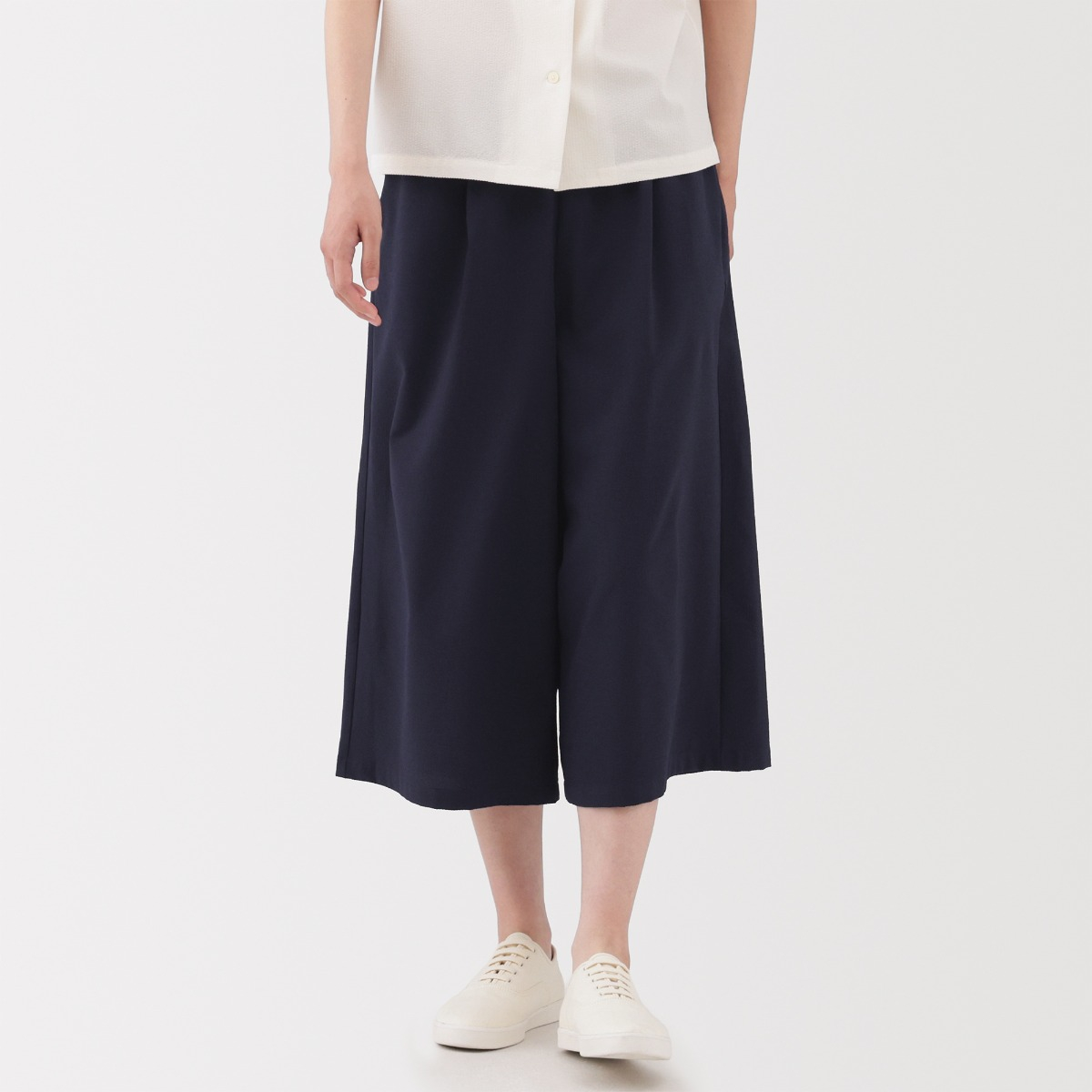 MUJI Quần Nữ Dáng Lửng Vải Seersucker Thoáng Khí