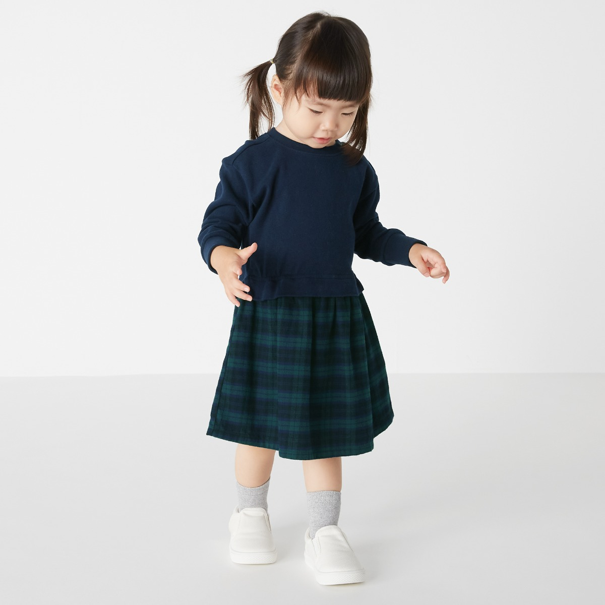 Đầm Vải Flannel - Em Bé
