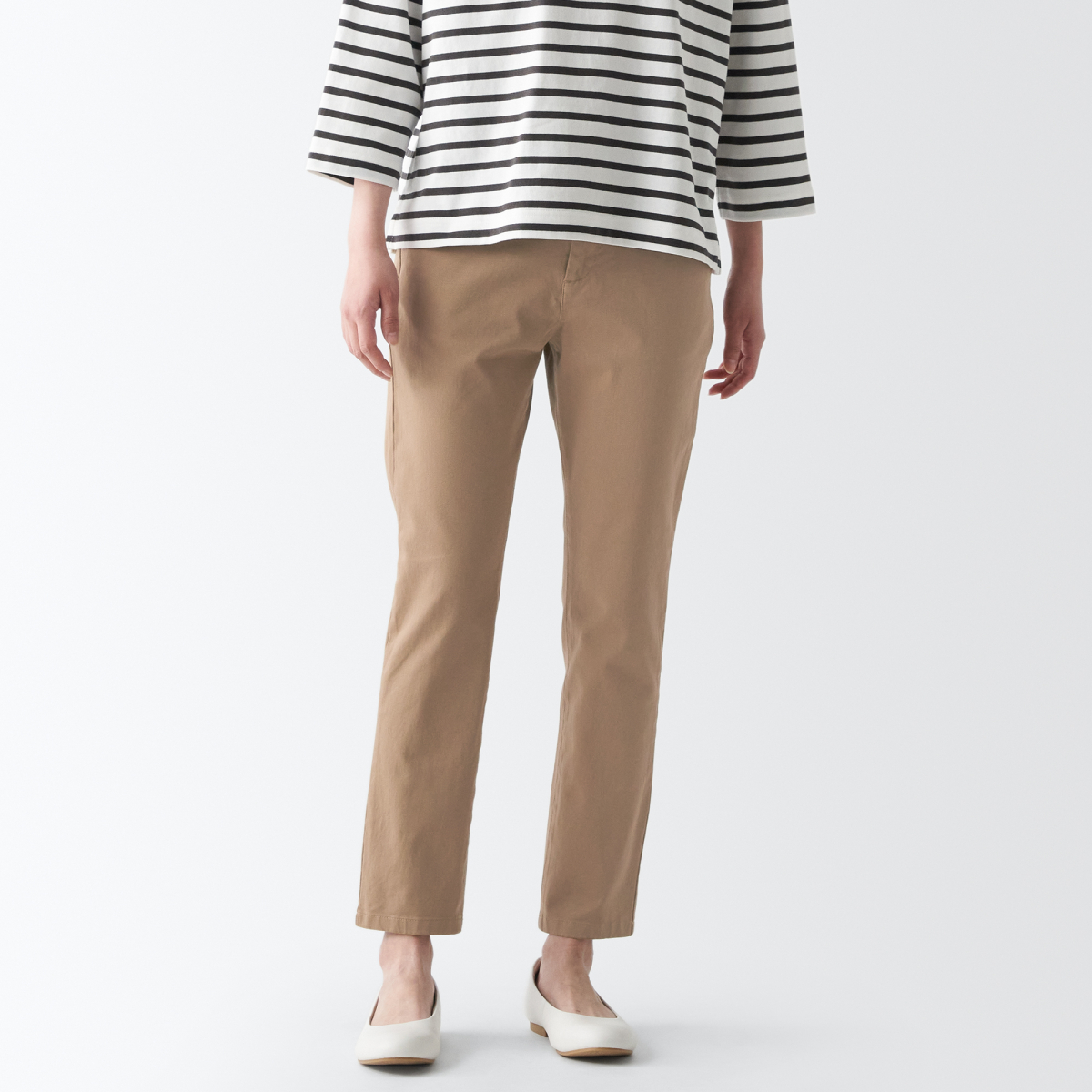 Quần Slim Tapered Chino Co Giãn 4 Chiều