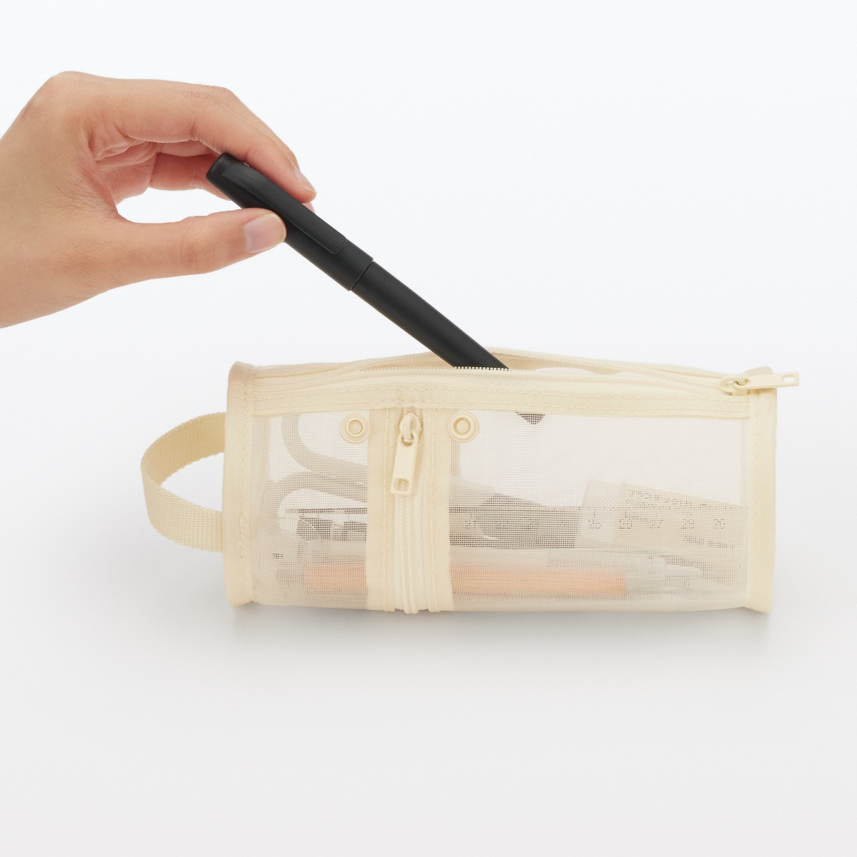 MUJI Hộp Bút Lưới Hình Trụ Lớn - Trắng Ngà