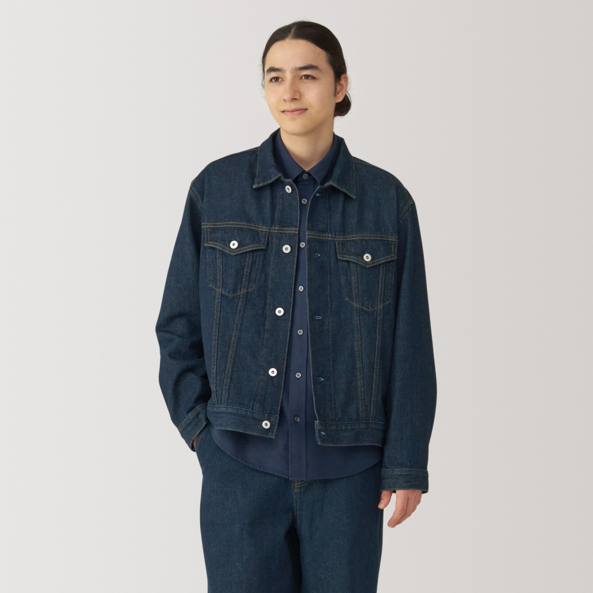 Áo Khoác Vải Denim Pha Gòn