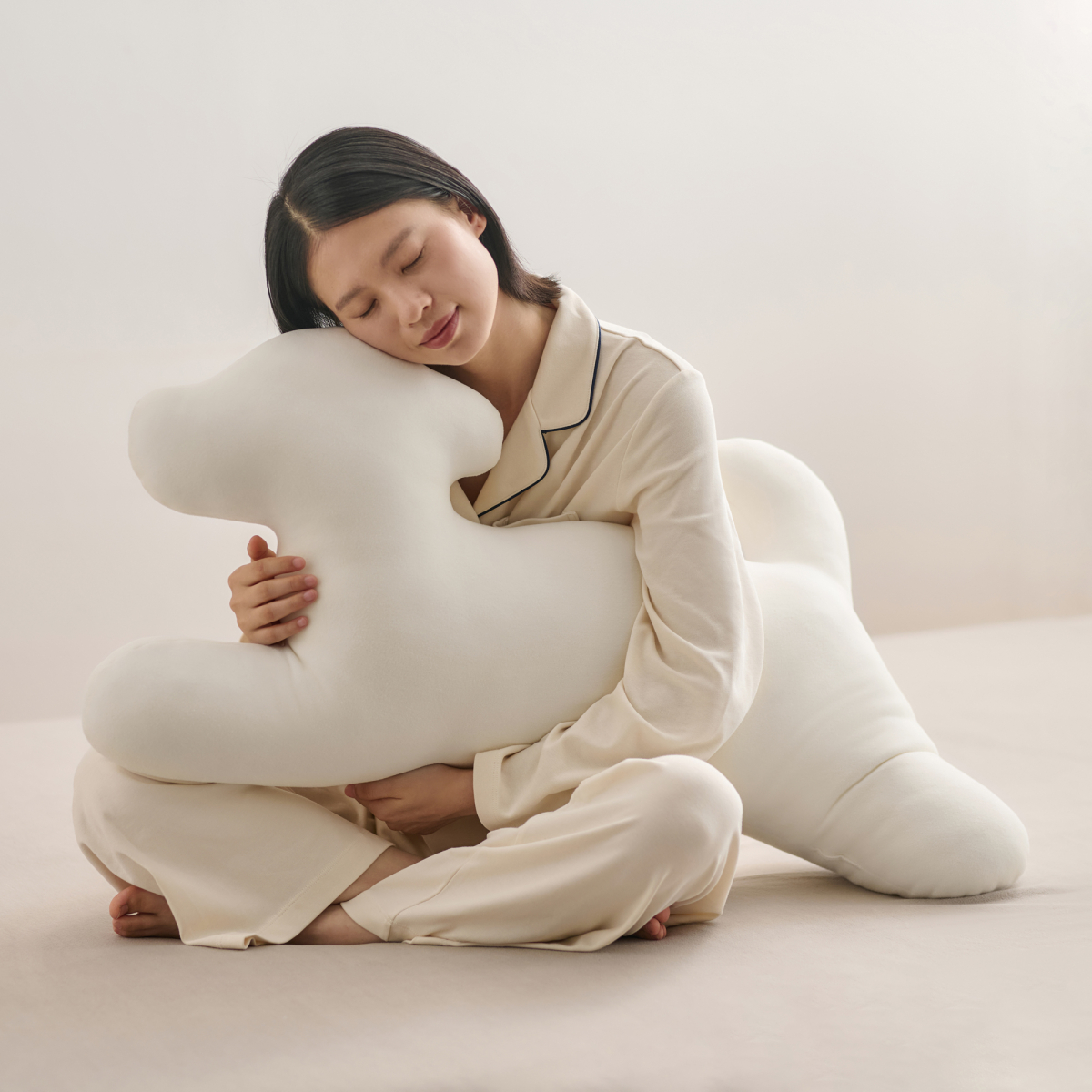 MUJI Warm Fiber Cushion Dog