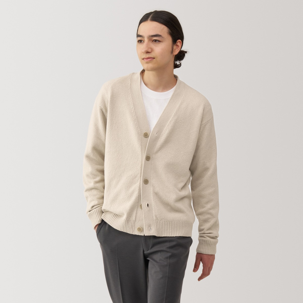 Áo Cardigan Nam Sợi Đậu Nành Dày Vừa Cổ Chữ V