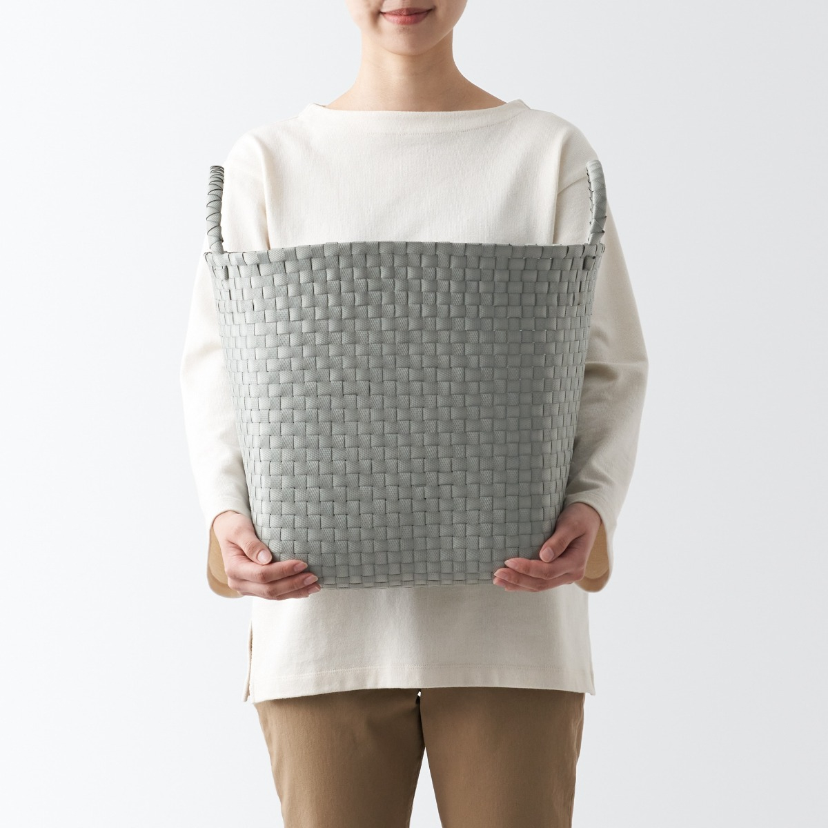 MUJI Giỏ Đan Tay PP Tái Chế Có Quai - L, Xám