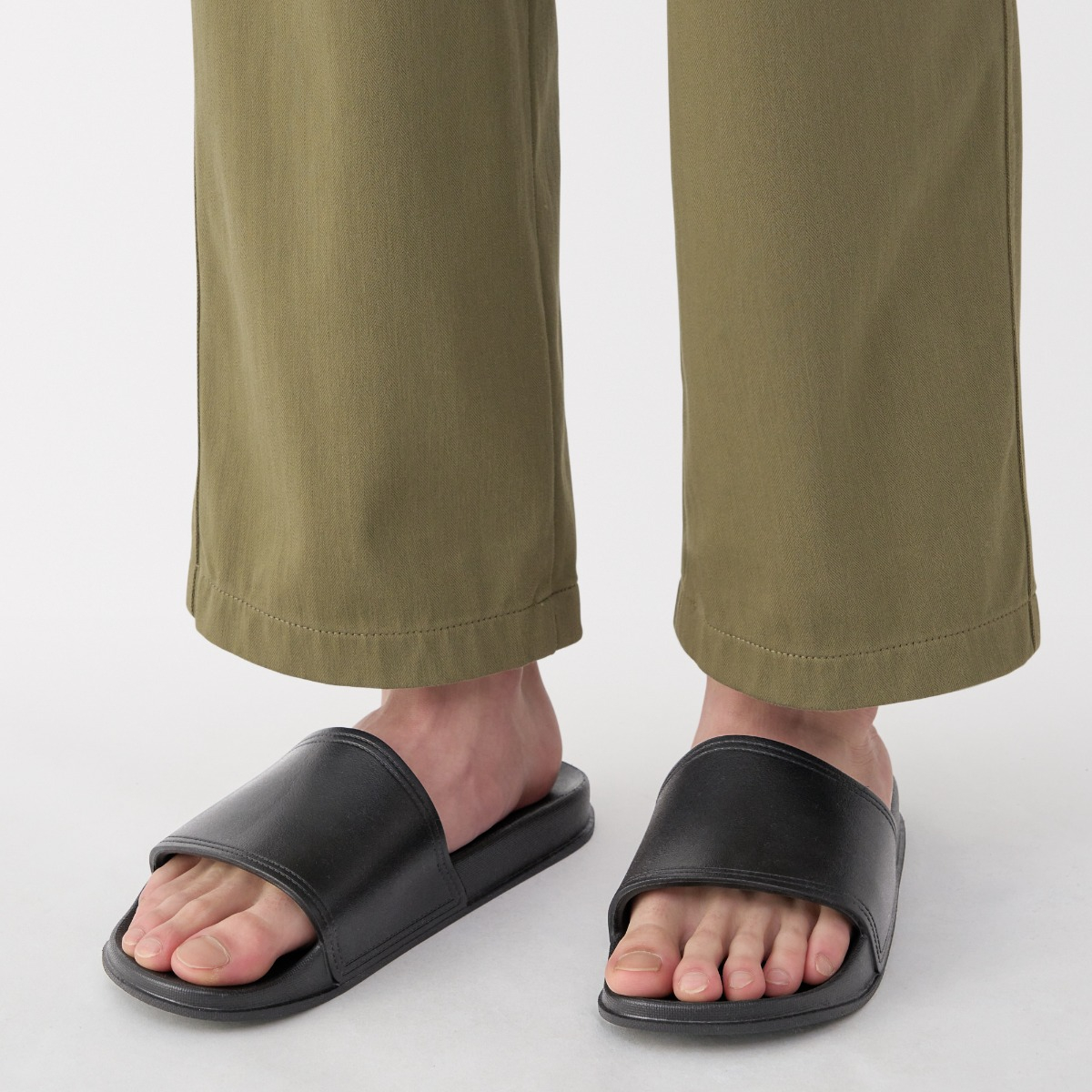 MUJI Foot Shaped Sandals