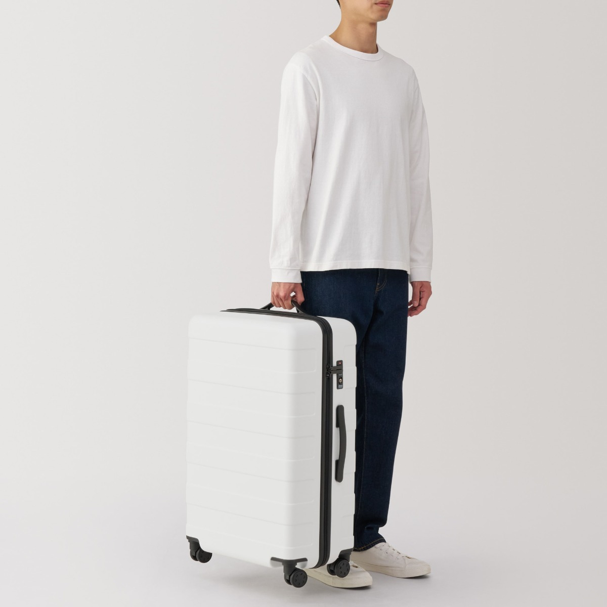 MUJI Vali Vỏ Cứng Có Thể Điều Chỉnh Tự Do (75L)