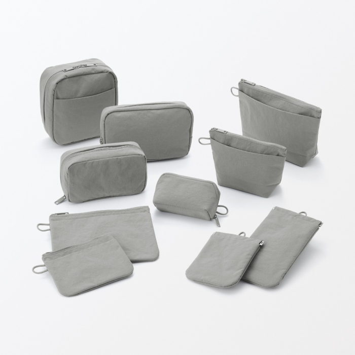 MUJI Wrinkled Nylon Wide-Opening Pouch