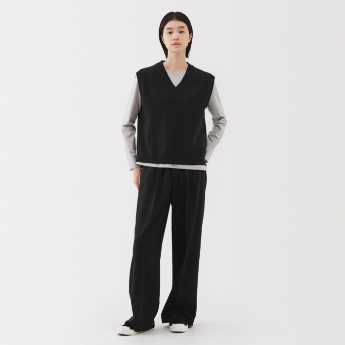 W's Washable V Neck Vest MUJI